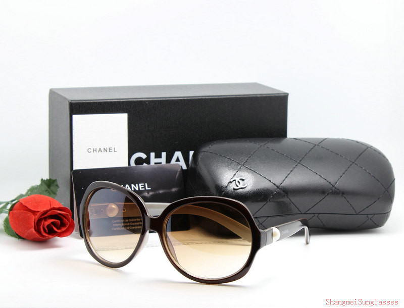 lunette de soleil nike homme rose